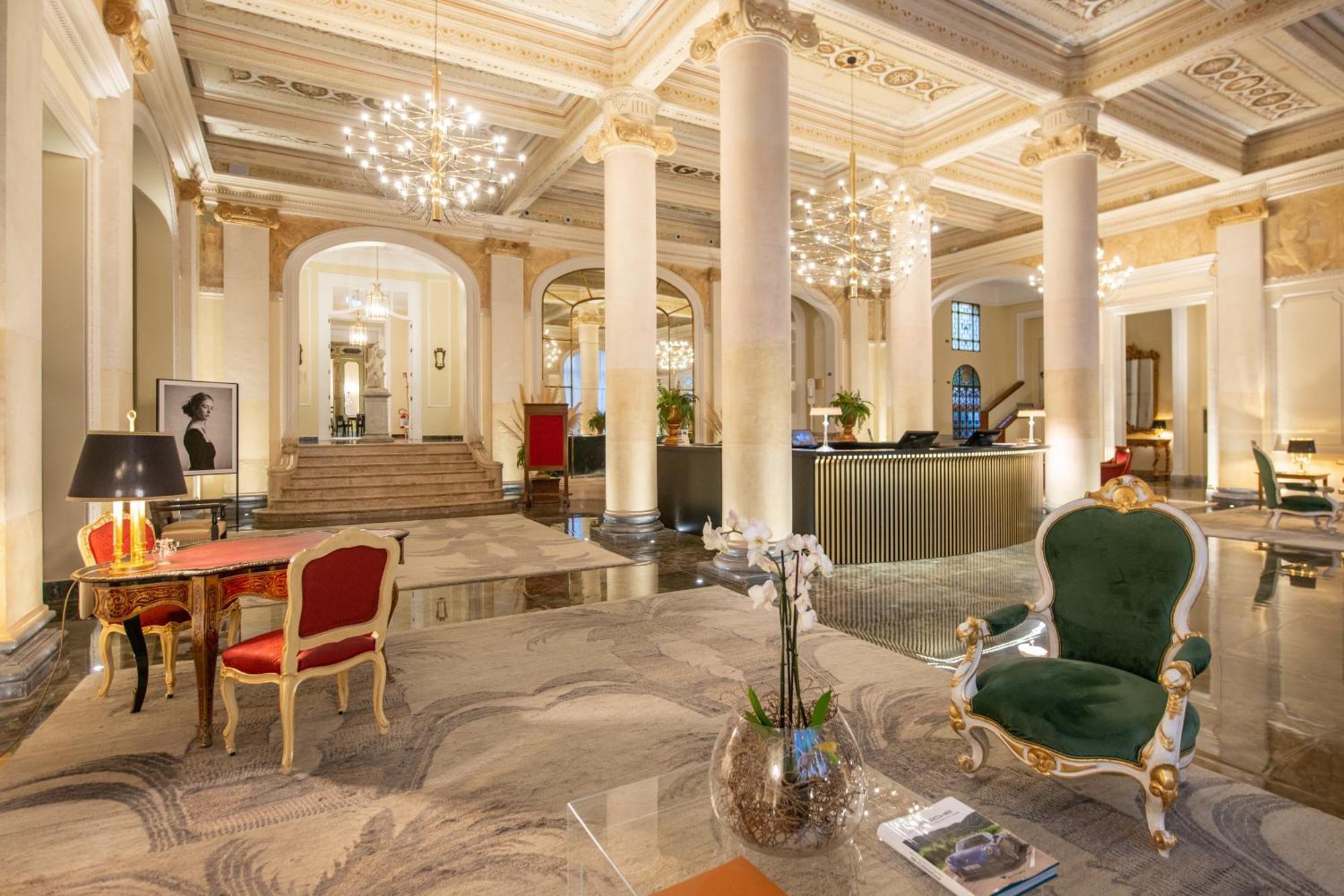 Grand Hotel Et Des Palmes Palermo Eksteriør billede The lobby of the hotel