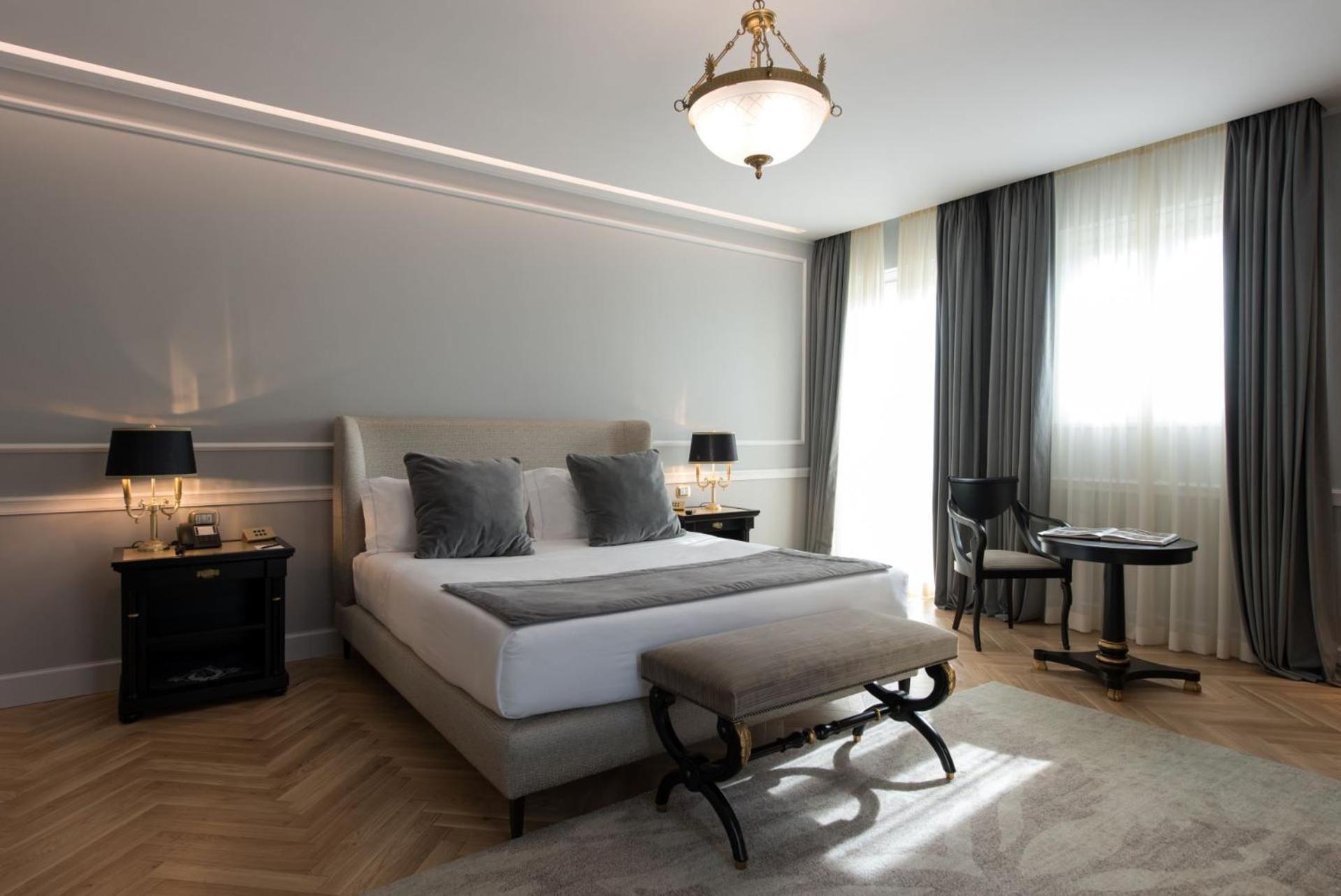 Grand Hotel Et Des Palmes Palermo Eksteriør billede A bedroom at the hotel